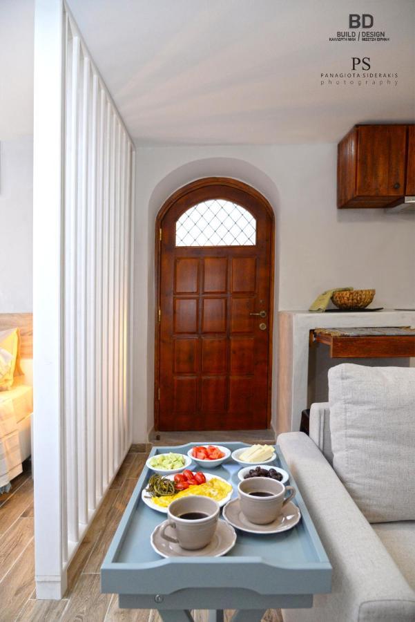 Pyrgos Houses And Restaurant Avgonima Exterior foto
