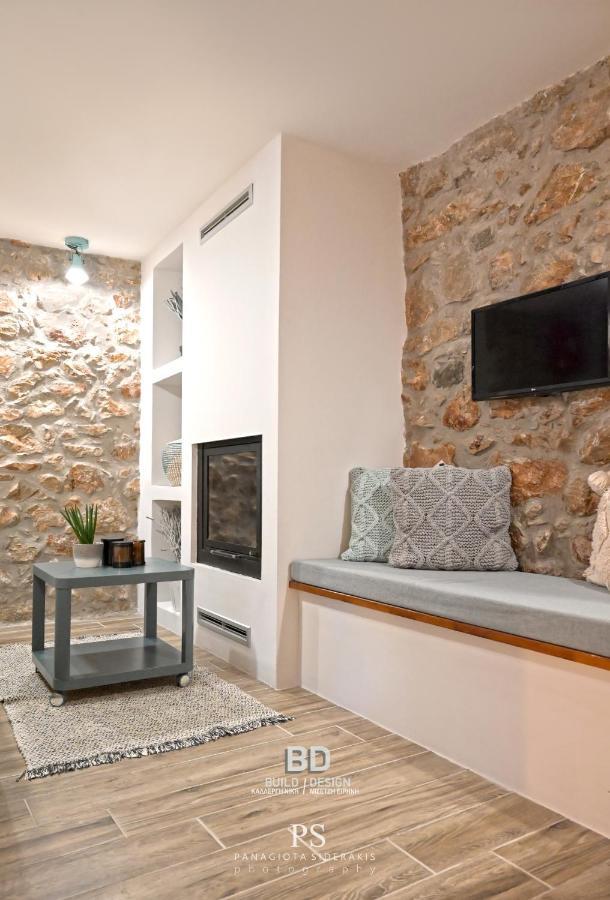 Pyrgos Houses And Restaurant Avgonima Exterior foto